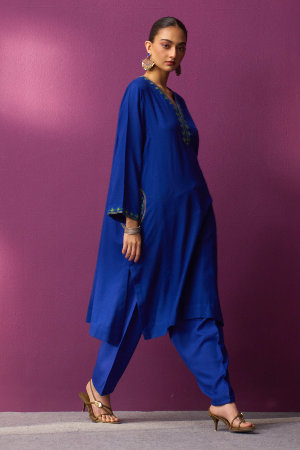 Woollen Pheran Set/Aari - Sodalite Blue