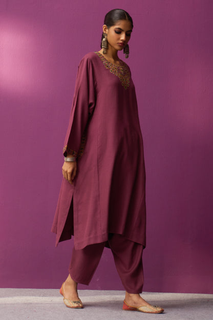 Woollen Pheran Set/Aari - Wistful Mauve
