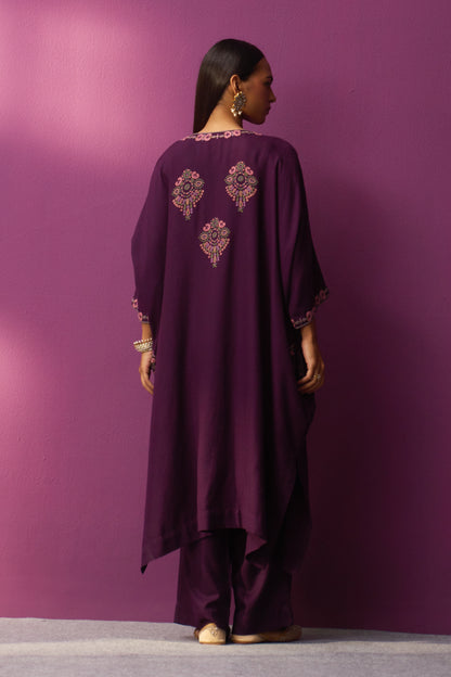 Woollen Kaftan/Aari- Pickledbeet