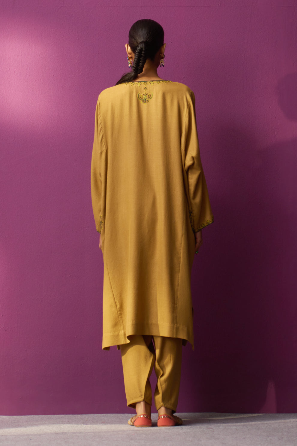 Woollen Pheran Set/Aari - Dune