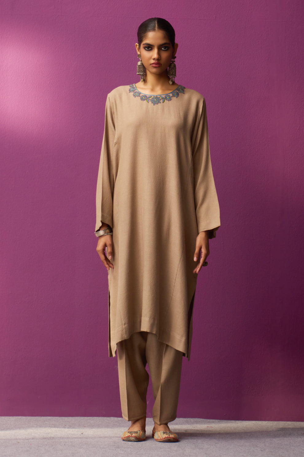 Woollen Pheran Set/Aari - Khakhi