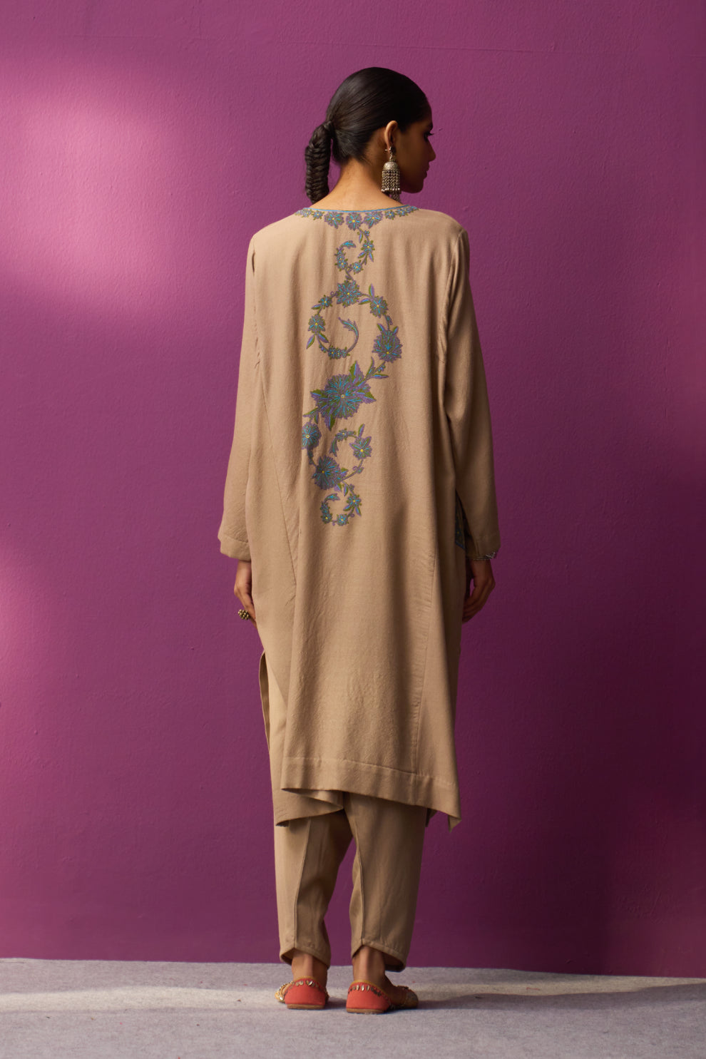 Woollen Pheran Set/Aari - Khakhi