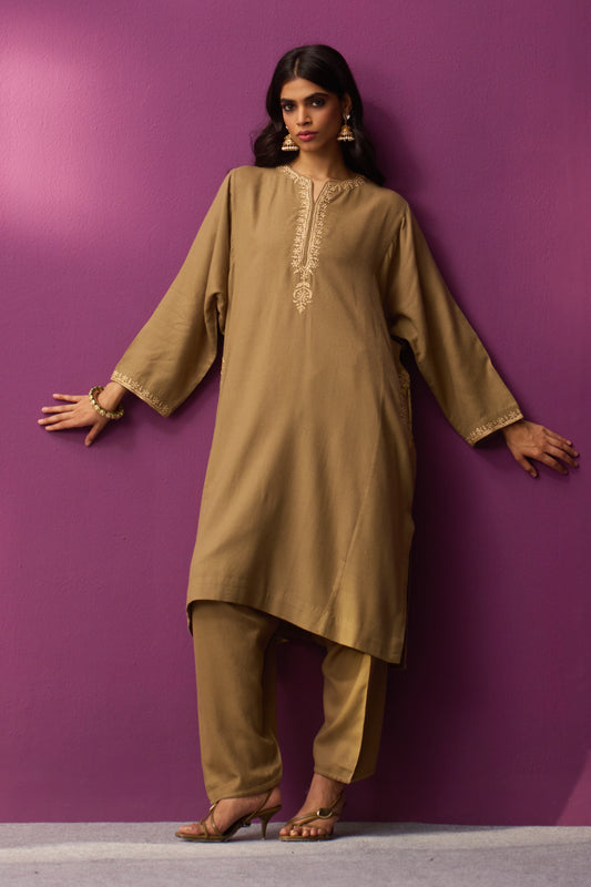 Woollen Pheran Set/Tilla - Dune